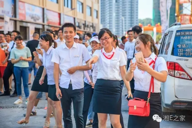 天嬌汽車(chē)文化節-一個(gè)可以吃喝玩樂(lè )的汽車(chē)節！