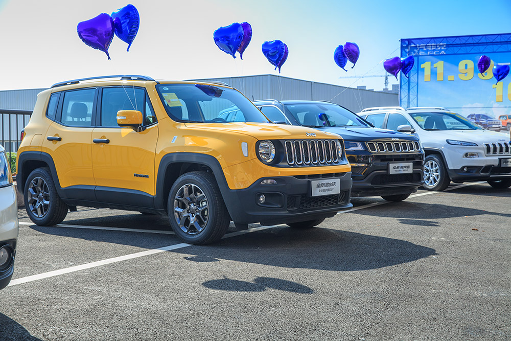 【車(chē)展第一天】遇到那個(gè)TA，放棄蘋(píng)果8......