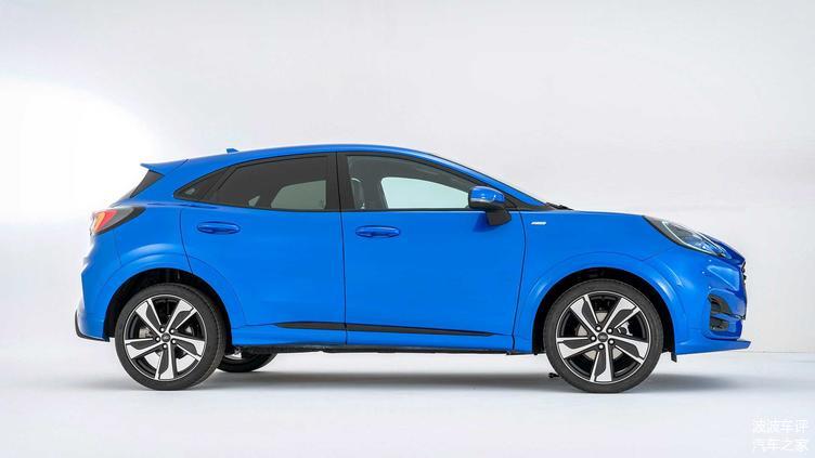福特發(fā)布PUMA小型SUV官圖，歐式風(fēng)格，造型很有柔和感