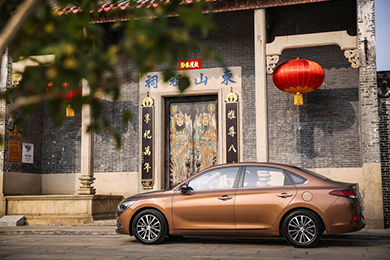 汽車(chē)鈑金噴漆到底是怎么回事？