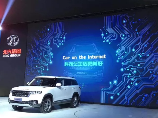 男同胞們，當女同事上班不再化妝時(shí)，你要小心了…嘿嘿嘿