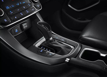 汽車(chē)檔位上的“＋”與“－”該怎么用？