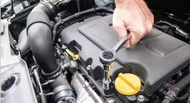 小長(cháng)假歸來(lái)，給愛(ài)車(chē)做次安全檢查吧！