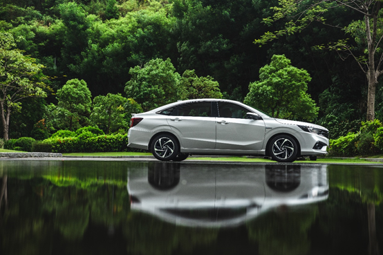 媒體視角丨擁抱混動(dòng)時(shí)代，從一輛享域銳·混動(dòng)開(kāi)始