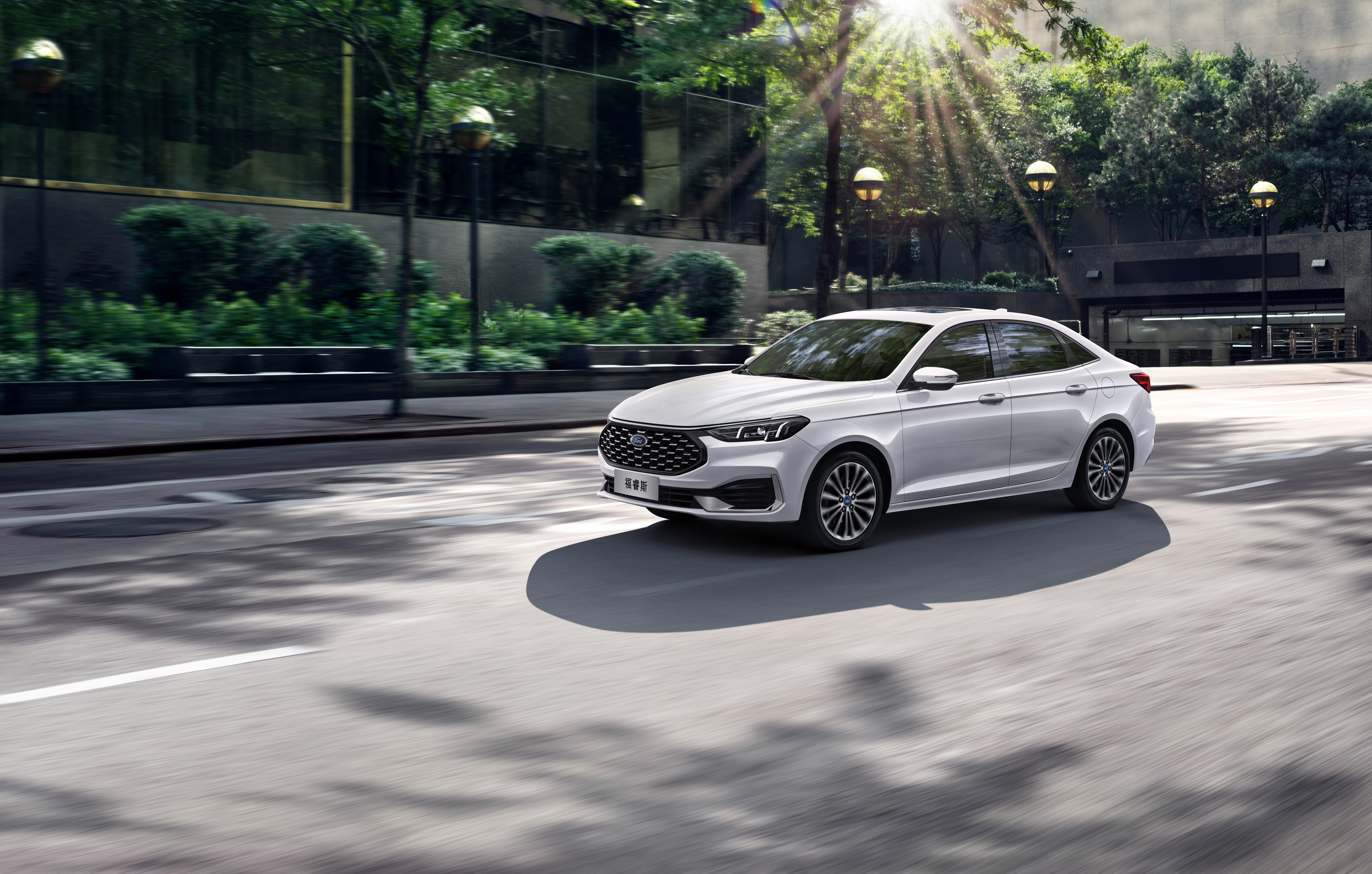 搭載車(chē)載微信,躍級新家轎新一代福睿斯開(kāi)啟預售！