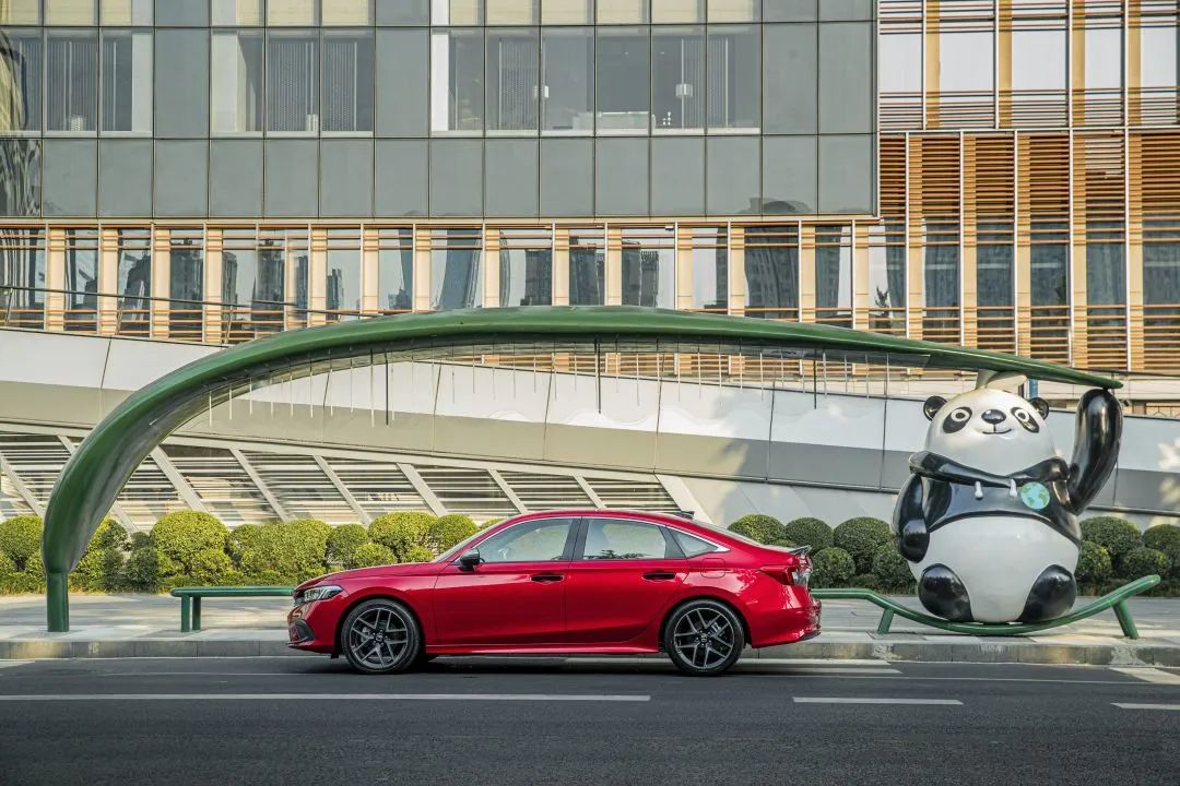 馭見(jiàn)成都，先“試”為快！